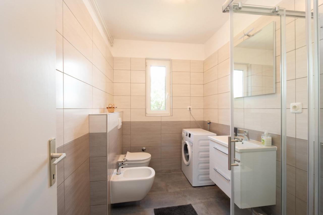 Villa Slivari Nedescina Luaran gambar