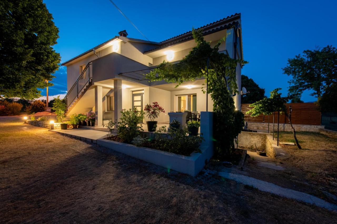 Villa Slivari Nedescina Luaran gambar