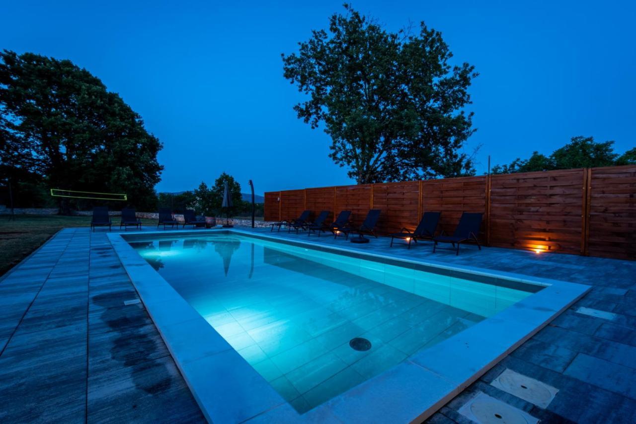 Villa Slivari Nedescina Luaran gambar